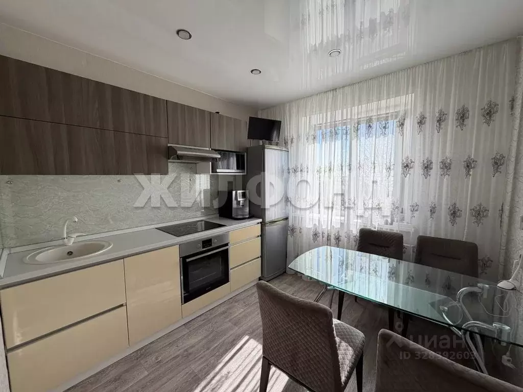 2-к кв. Хакасия, Абакан Пирятинская ул., 21В (50.8 м) - Фото 1