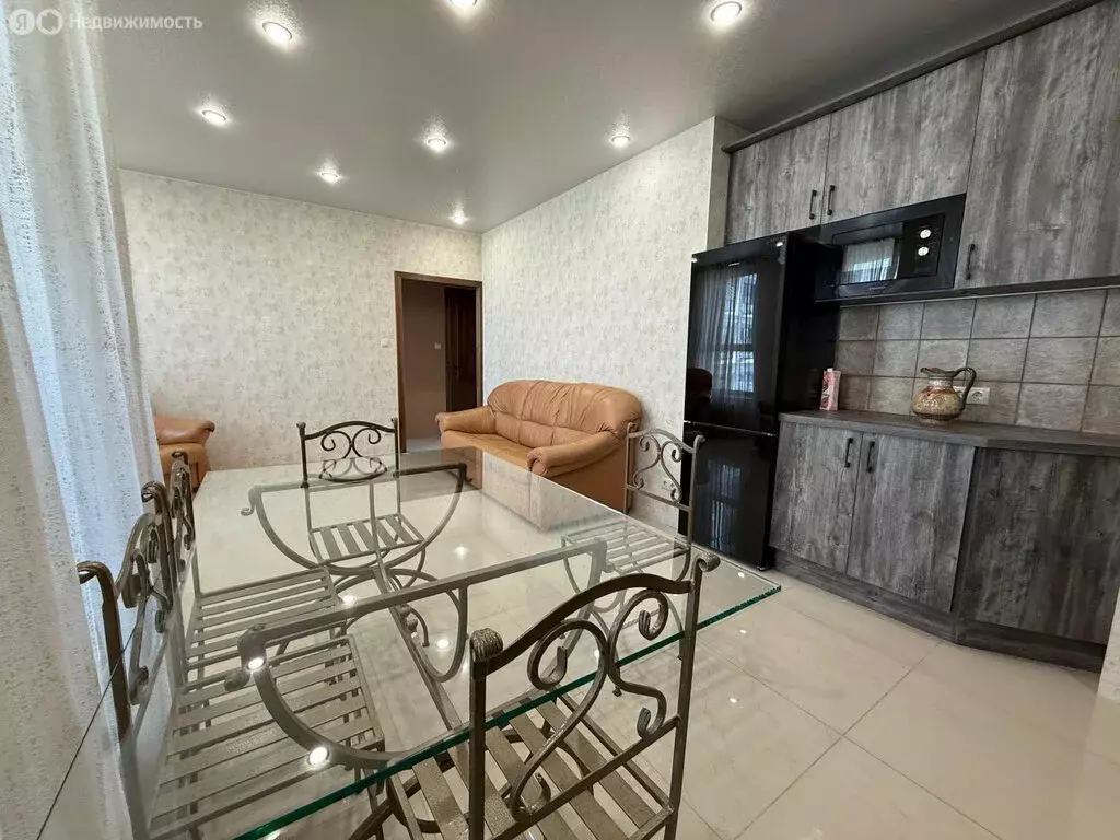 2-комнатная квартира: Санкт-Петербург, улица Челюскина, 6 (69.1 м) - Фото 2