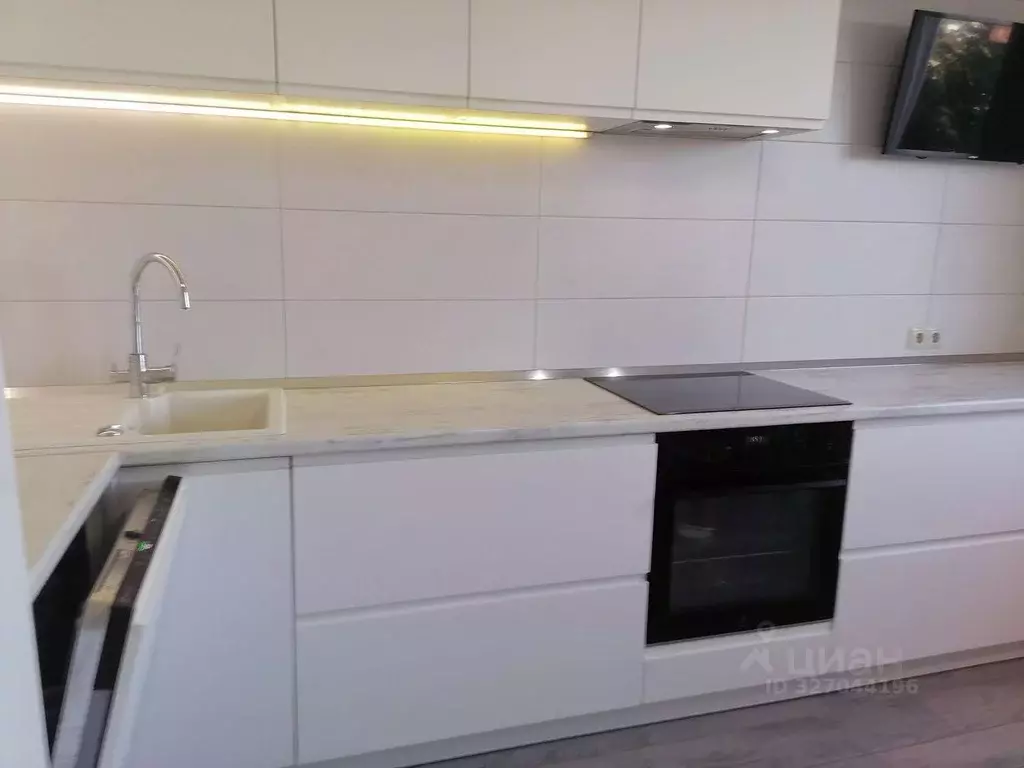 2-к кв. Саратовская область, Энгельс Красноармейская ул., 88А (59.6 м) - Фото 1