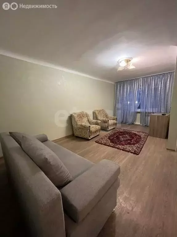 1-комнатная квартира: Тюмень, улица Хохрякова, 95 (32 м) - Фото 1