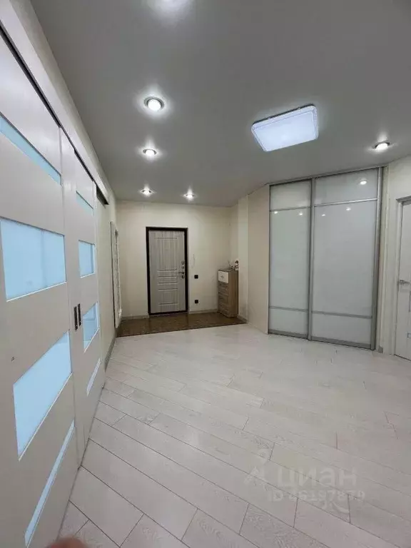 3-к кв. Самарская область, Самара Ново-Садовая ул., 106М (106.0 м) - Фото 1