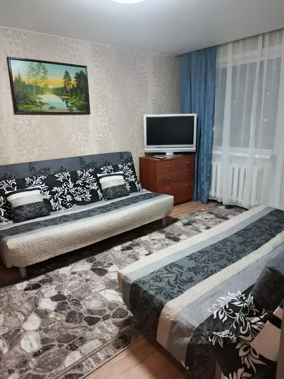2-к кв. Свердловская область, Ревда ул. Цветников, 48 (40.0 м) - Фото 0