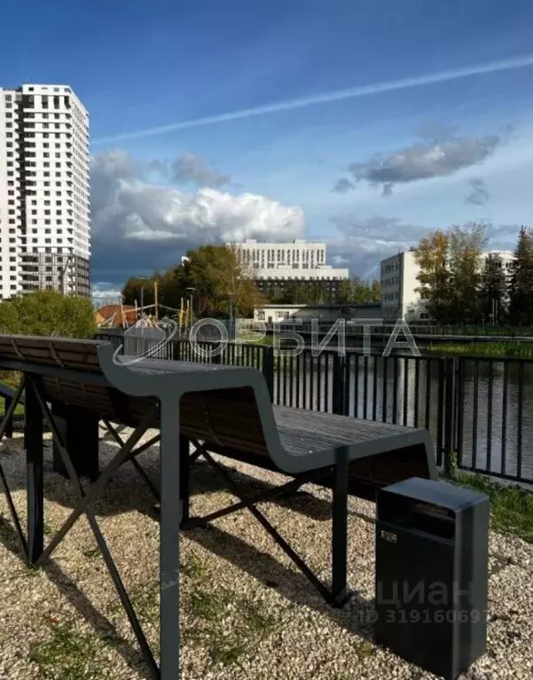 2-к кв. Тюменская область, Тюмень Новгородская ул., 1 (61.7 м) - Фото 0