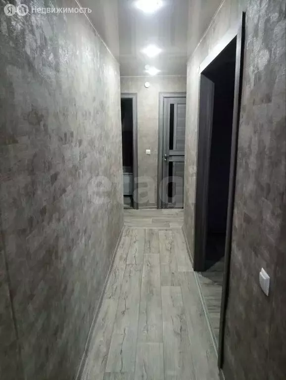 3-комнатная квартира: Горно-Алтайск, Набережная улица, 10 (65 м) - Фото 1