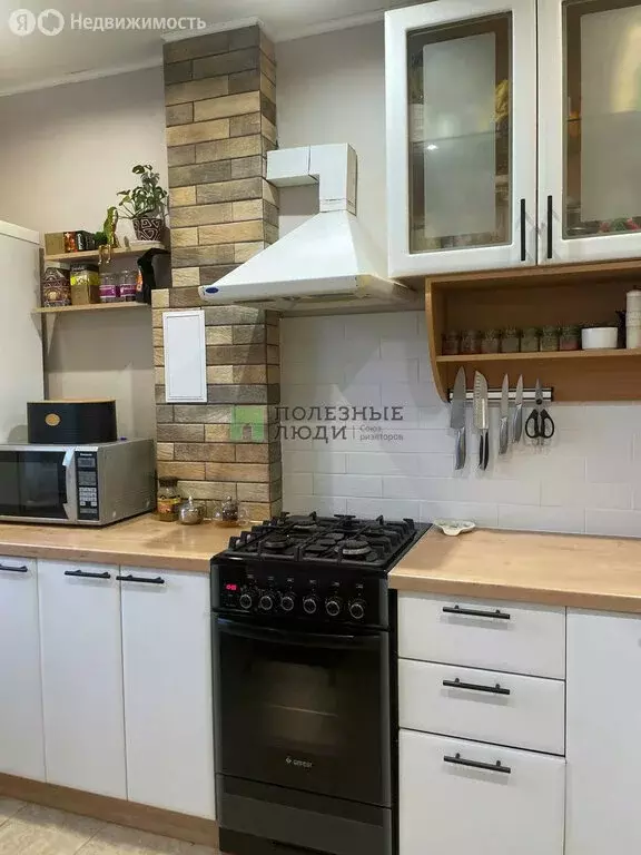 3-комнатная квартира: Ижевск, улица Ленина, 166 (66.4 м) - Фото 1