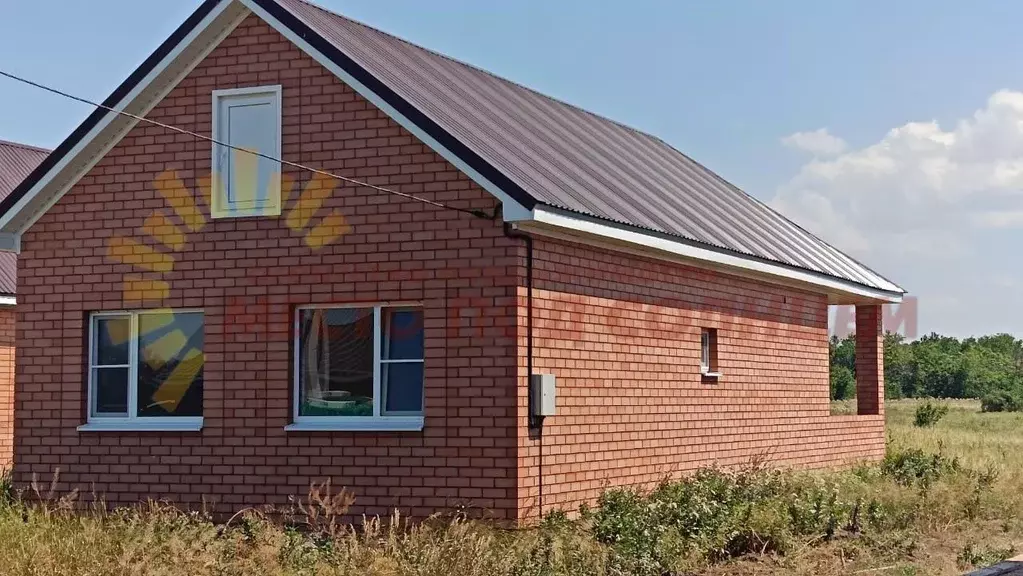 Дом в Краснодарский край, Ейский район, с. Кухаривка Северная ул. (74 ... - Фото 1