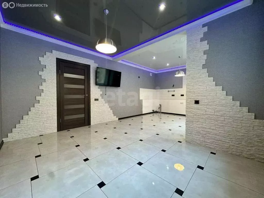 2-комнатная квартира: Ставрополь, улица Тухачевского, 30/2 (76.6 м) - Фото 0