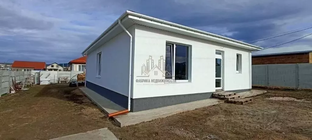 Дом в Крым, Симферопольский район, с. Доброе ул. Яшлык (125 м) - Фото 1