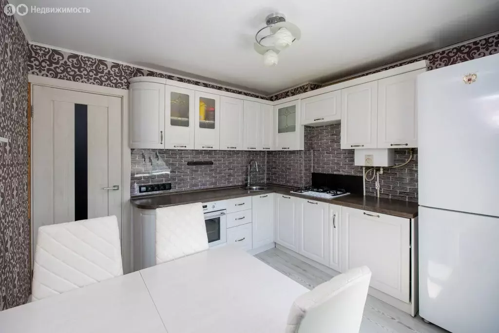 2-комнатная квартира: Оренбург, улица Шевченко, 249 (55 м) - Фото 1