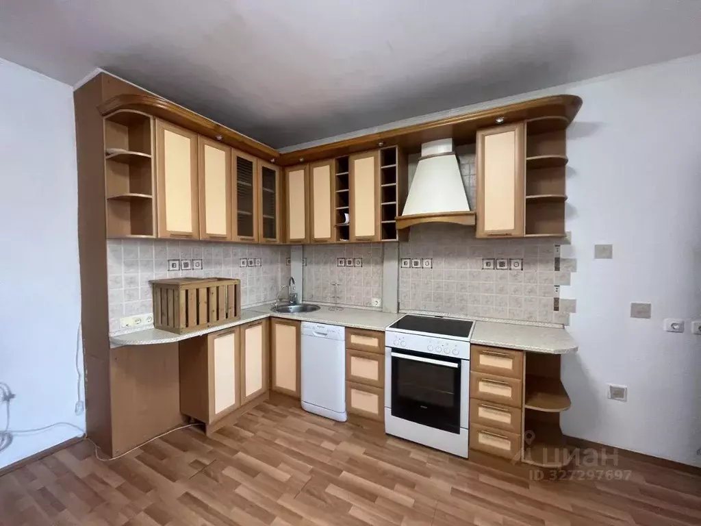 3-к кв. Свердловская область, Екатеринбург ул. Краснолесья, 14к5 (84.8 ... - Фото 1