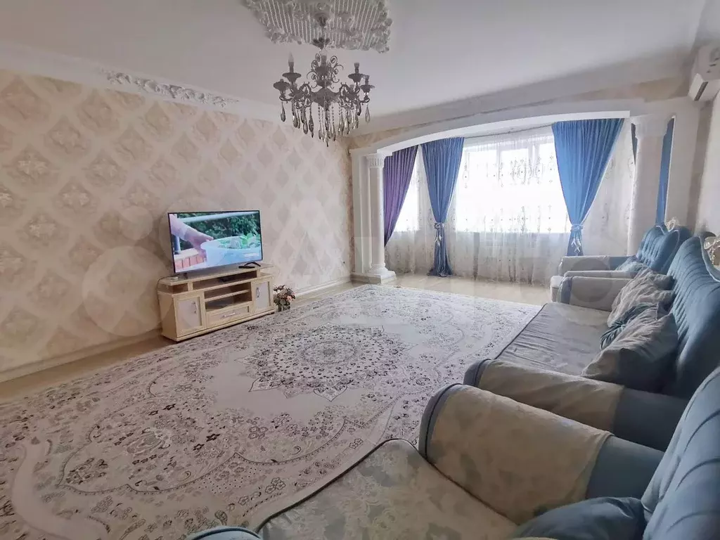 2-к. квартира, 87 м, 8/12 эт. - Фото 1