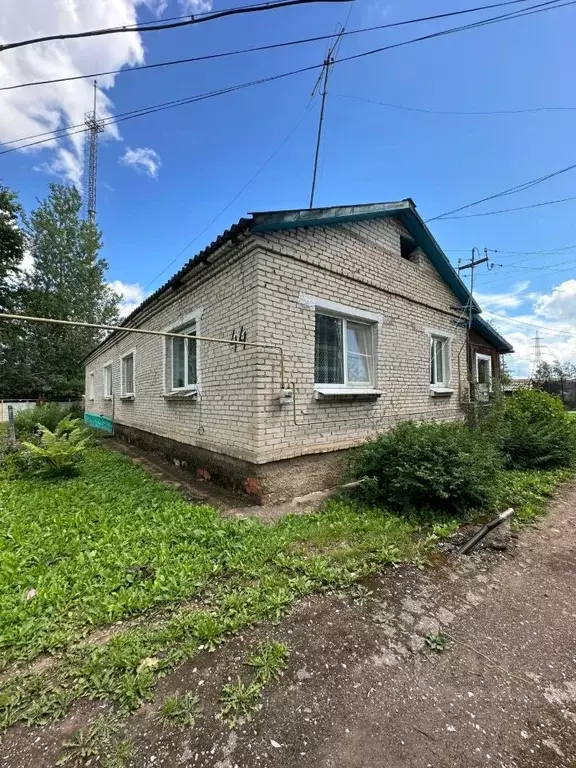 Дом в Новгородская область, Шимск рп ул. Комсомольская, 44 (54 м) - Фото 0