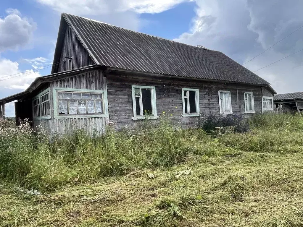 Дом в Тверская область, Фировский муниципальный округ, д. Теляково  ... - Фото 1