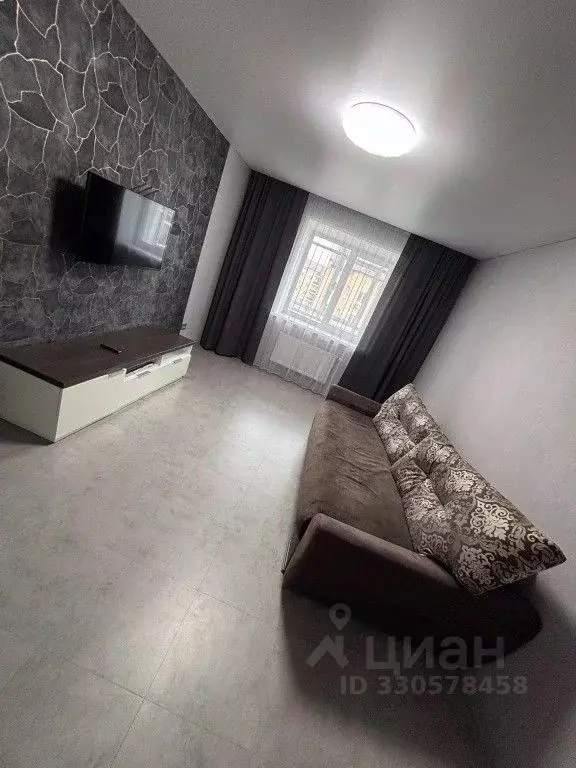 1-к кв. Хакасия, Абакан ул. Генерала Тихонова, 2 (48.0 м) - Фото 2