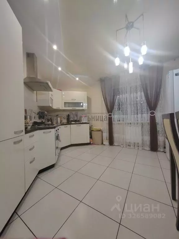 3-к кв. Волгоградская область, Волгоград Новоремесленная ул., 3 (99.1 ... - Фото 1