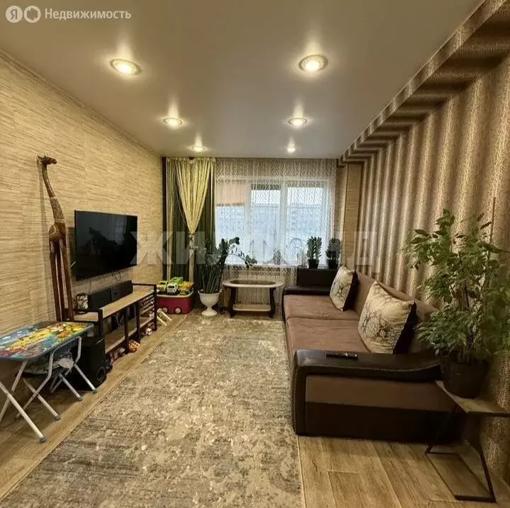 3-комнатная квартира: Абакан, проспект Дружбы Народов, 18 (69 м) - Фото 2