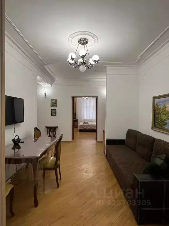 2-к кв. Северная Осетия, Владикавказ Бородинская ул., 39 (75.0 м) - Фото 1