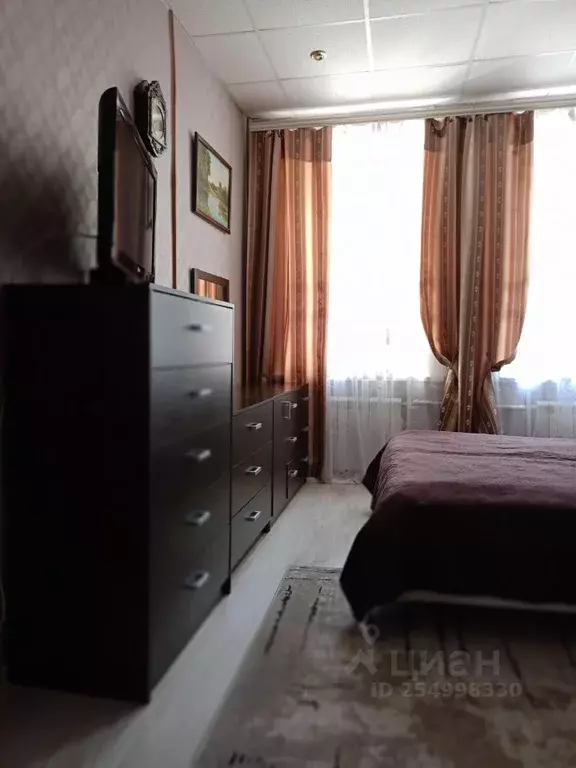 3-к кв. Брянская область, Брянск ул. Фокина, 50 (53.6 м) - Фото 1