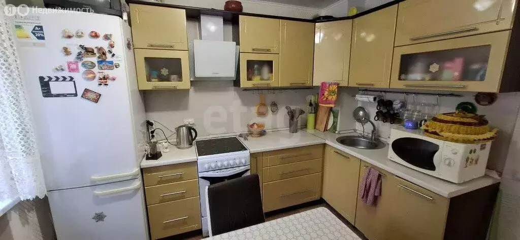 3-комнатная квартира: Тюмень, улица Станислава Карнацевича, 14к1 (60.4 ... - Фото 1