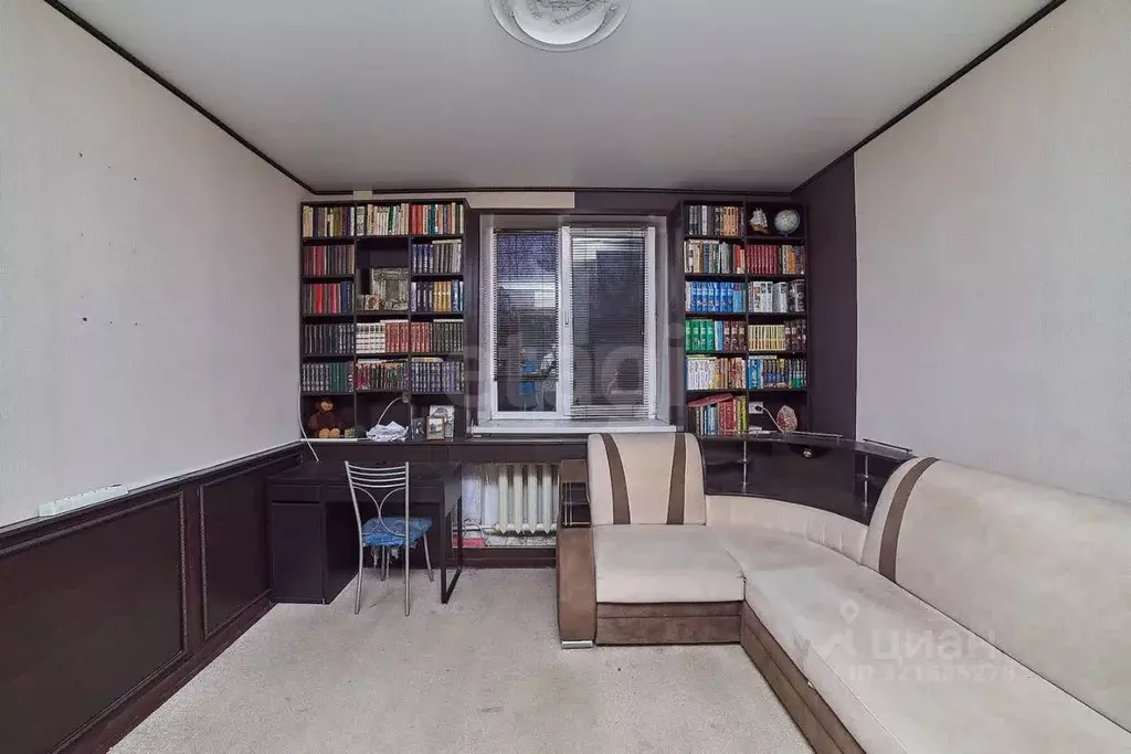 2-к кв. Башкортостан, Стерлитамак Первомайский мкр, ул. Ломоносова, 32 ... - Фото 1