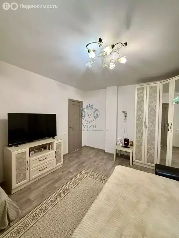 1-комнатная квартира: посёлок городского типа Новомихайловский, улица ... - Фото 1