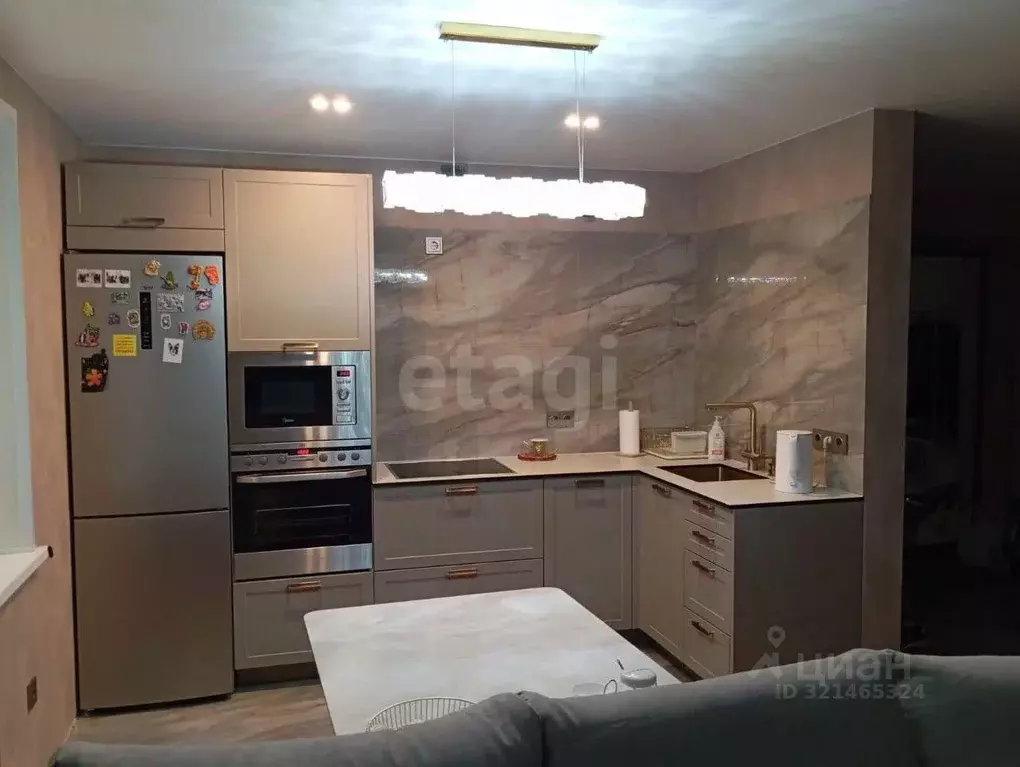 3-к кв. Кировская область, Киров ул. Сурикова, 17 (76.3 м) - Фото 0