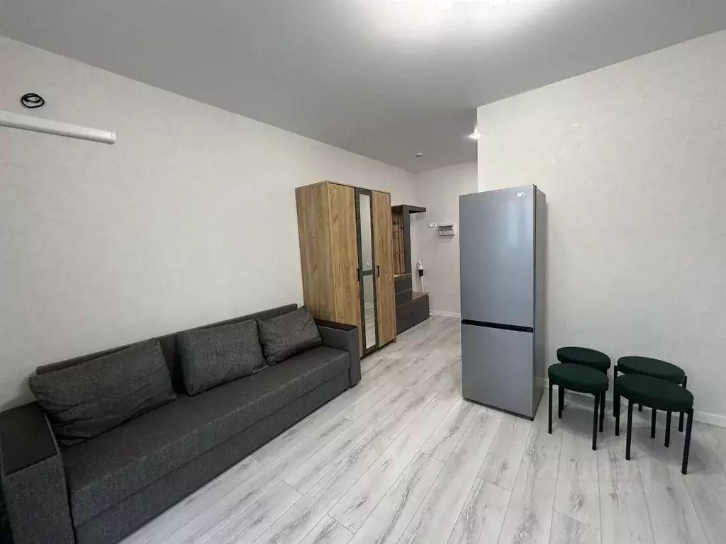 Студия Краснодарский край, Краснодар ул. Адмирала Макарова, 5к4 (27.0 ... - Фото 1