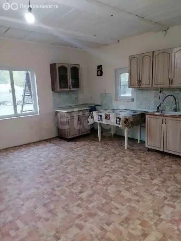 Дом в Баргузинский район, село Нестериха, Советская улица (53.8 м) - Фото 1