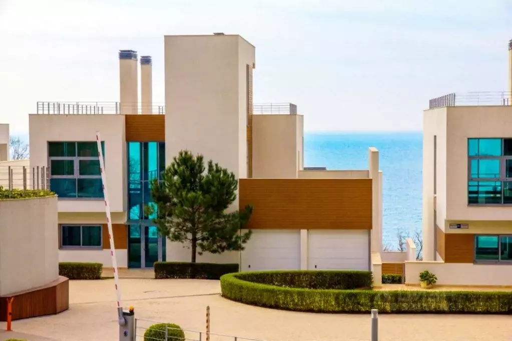 Коттедж в Краснодарский край, Сочи Курортный просп., 105/2 (968 м) - Фото 1