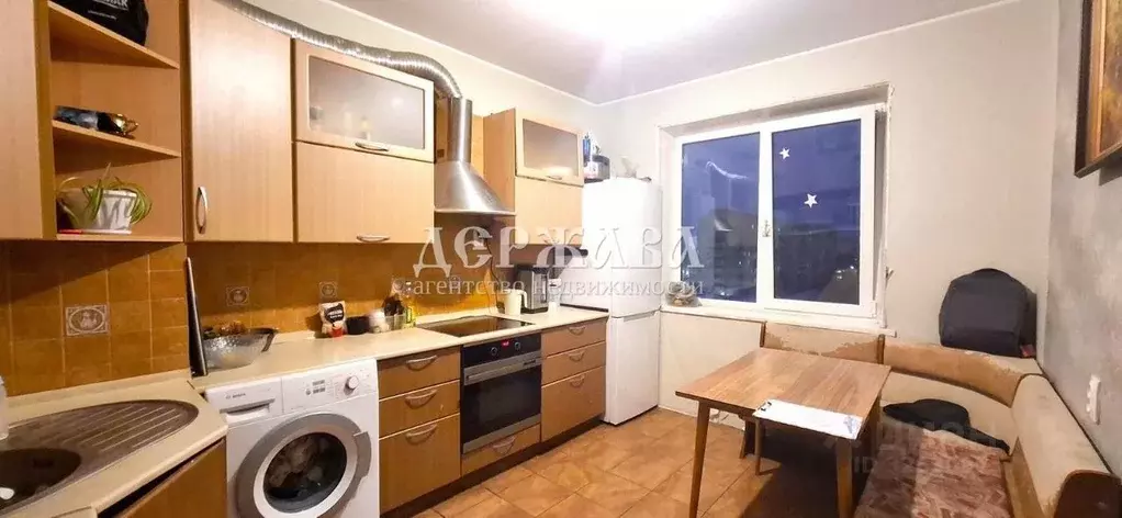 3-к кв. Белгородская область, Старый Оскол Жукова мкр, 51 (62.7 м) - Фото 1