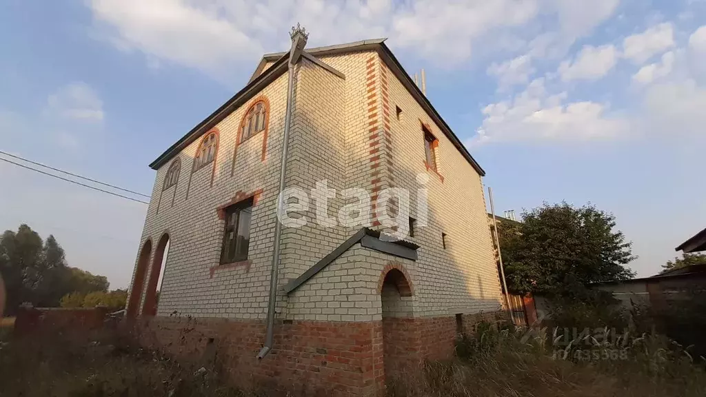 Дом в Белгородская область, Валуйский городской округ, Уразово рп ул. ... - Фото 1