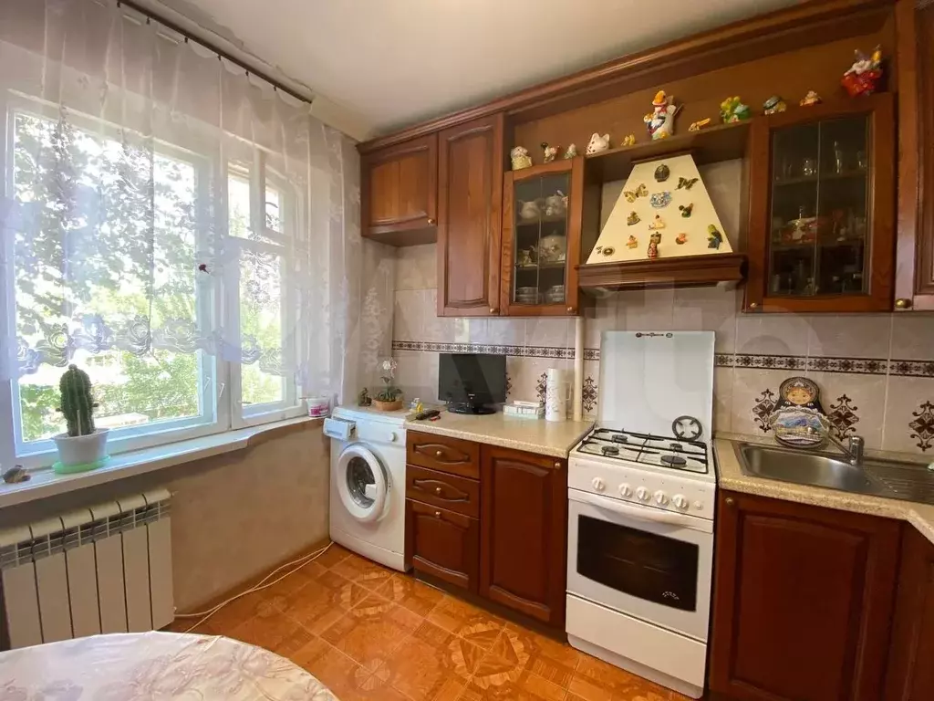 3-к. квартира, 58 м, 3/9 эт. - Фото 1