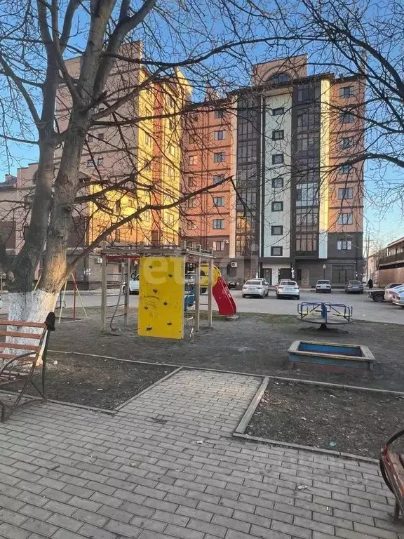 2-к кв. Ингушетия, Карабулак ул. Джабагиева (72.0 м) - Фото 0