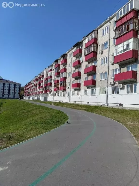 3-комнатная квартира: Тюмень, улица 50 лет ВЛКСМ, 71А (58 м) - Фото 1