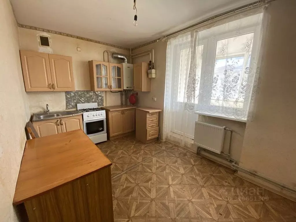 3-к кв. Крым, Сакский район, с. Уютное ул. Садовая, 51кБ (96.1 м) - Фото 1