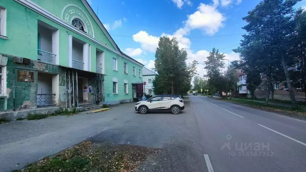 Помещение свободного назначения в Свердловская область, Серов ... - Фото 1