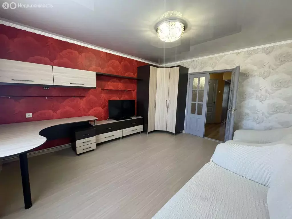 2-комнатная квартира: Симферополь, проспект Кирова, 7 (56 м) - Фото 1