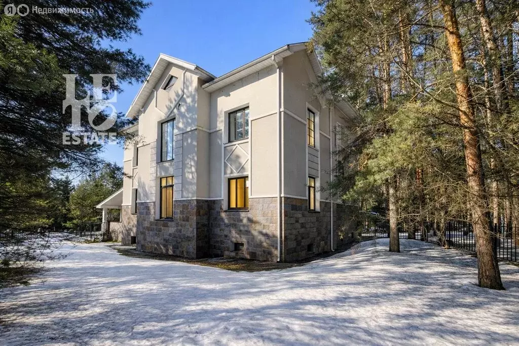 Дом в Одинцовский городской округ, деревня Бородки (550 м) - Фото 0