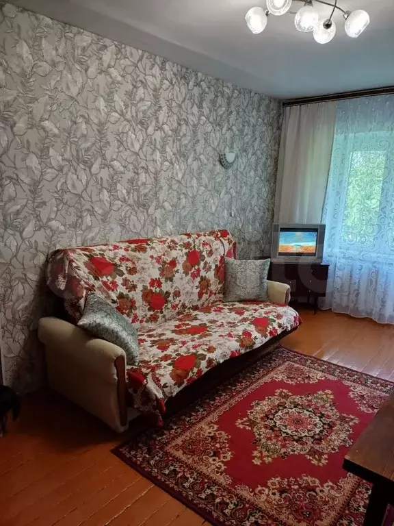 5-к. квартира, 55 м, 5/5 эт. - Фото 0