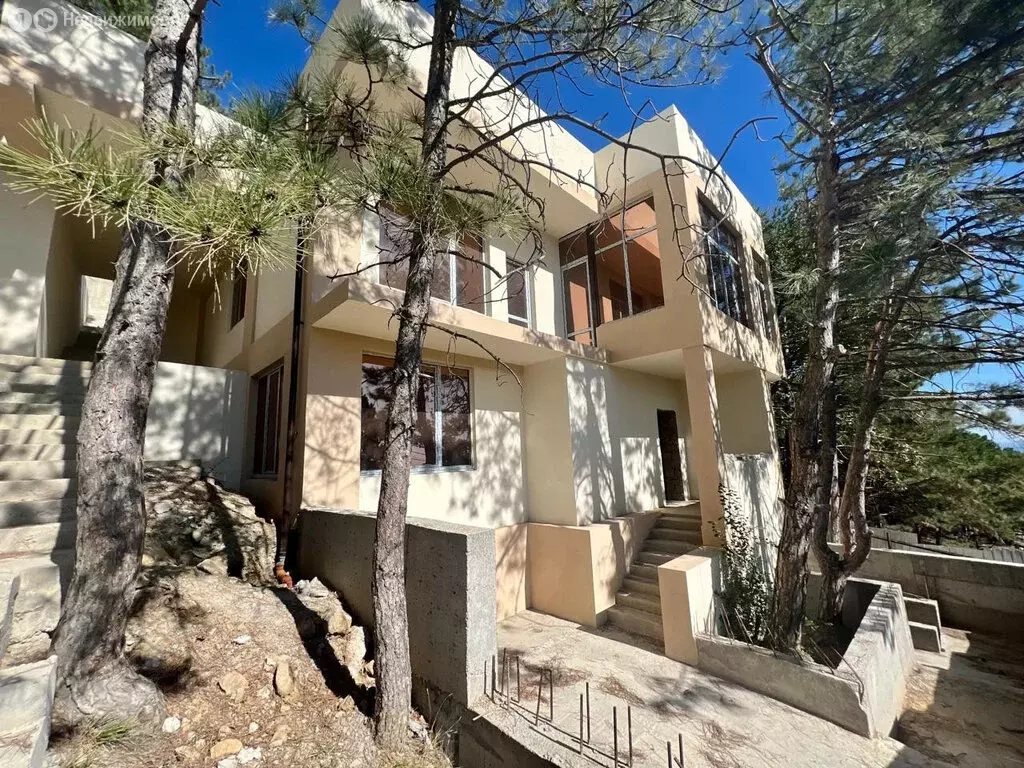 Дом в Республика Крым, муниципальный округ Ялта, посёлок городского ... - Фото 1