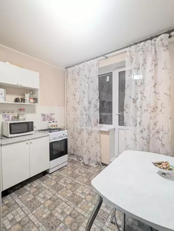 1-к кв. Саратовская область, Саратов Хрустальная ул., 55И (30.3 м) - Фото 0