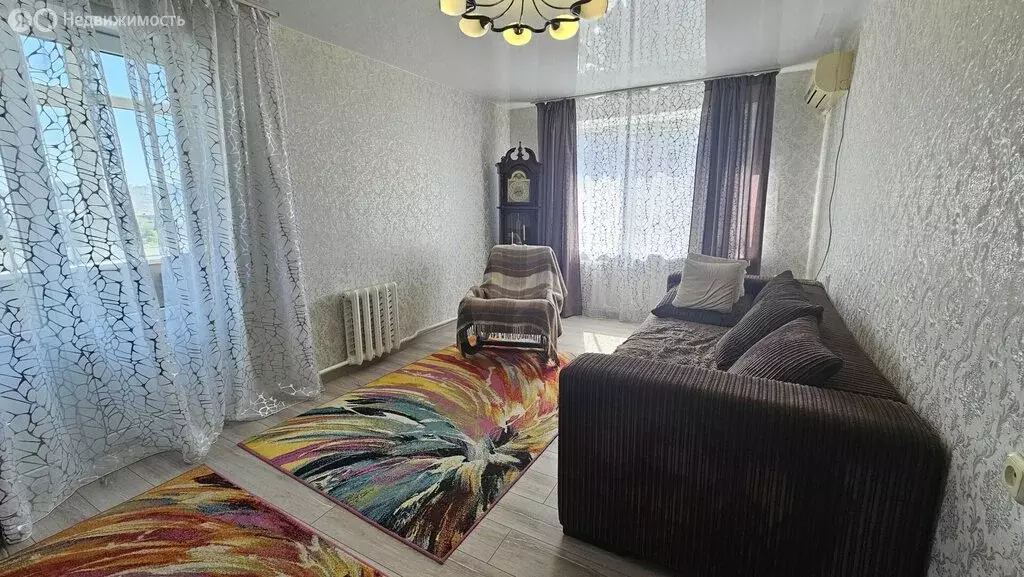 4-комнатная квартира: Новороссийск, улица Куникова, 19 (77.3 м) - Фото 1