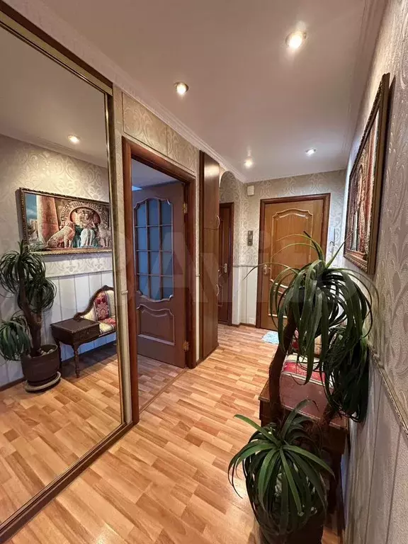 3-к. квартира, 65 м, 2/9 эт. - Фото 0