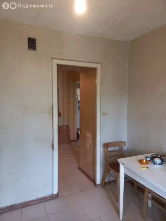 2-комнатная квартира: Среднеуральск, улица Бахтеева, 8 (54 м) - Фото 1