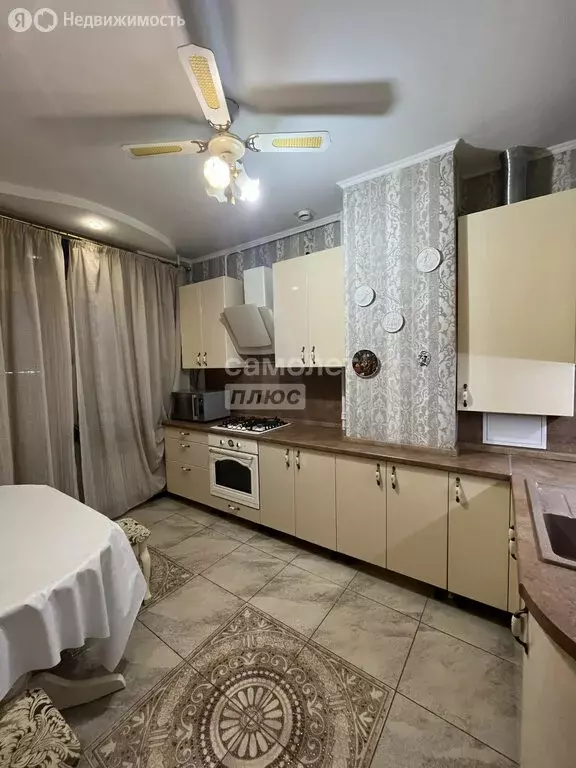 3-комнатная квартира: Октябрьский, улица Горького, 2 (85.7 м) - Фото 1