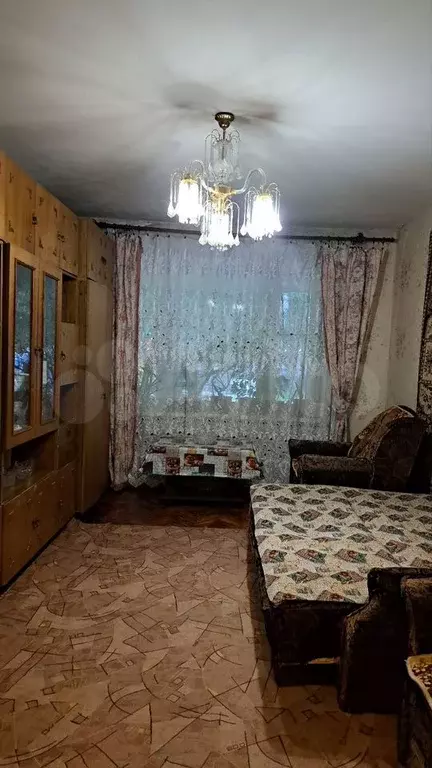 Комната 18 м в 3-к., 1/9 эт. - Фото 1
