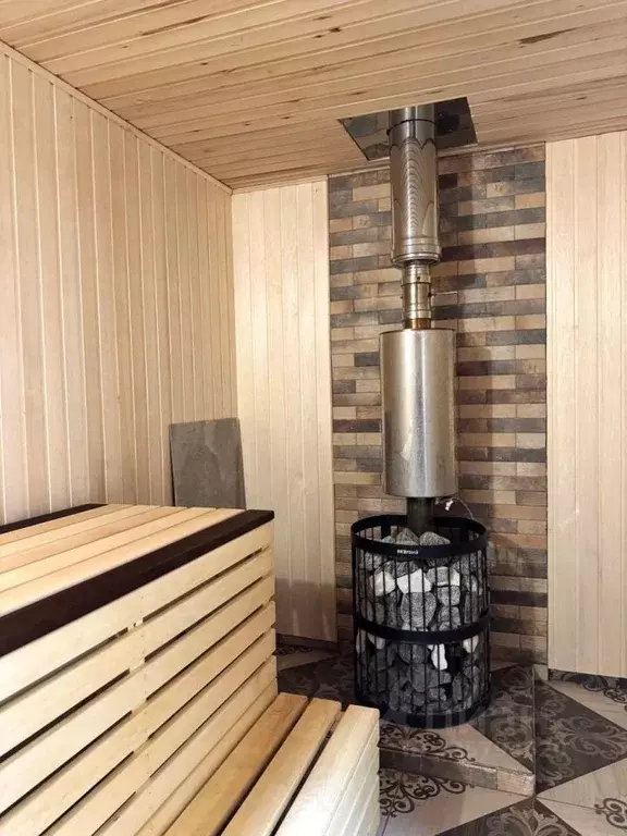 Дом в Самарская область, Новокуйбышевск Ярославская ул., 28 (50 м) - Фото 1