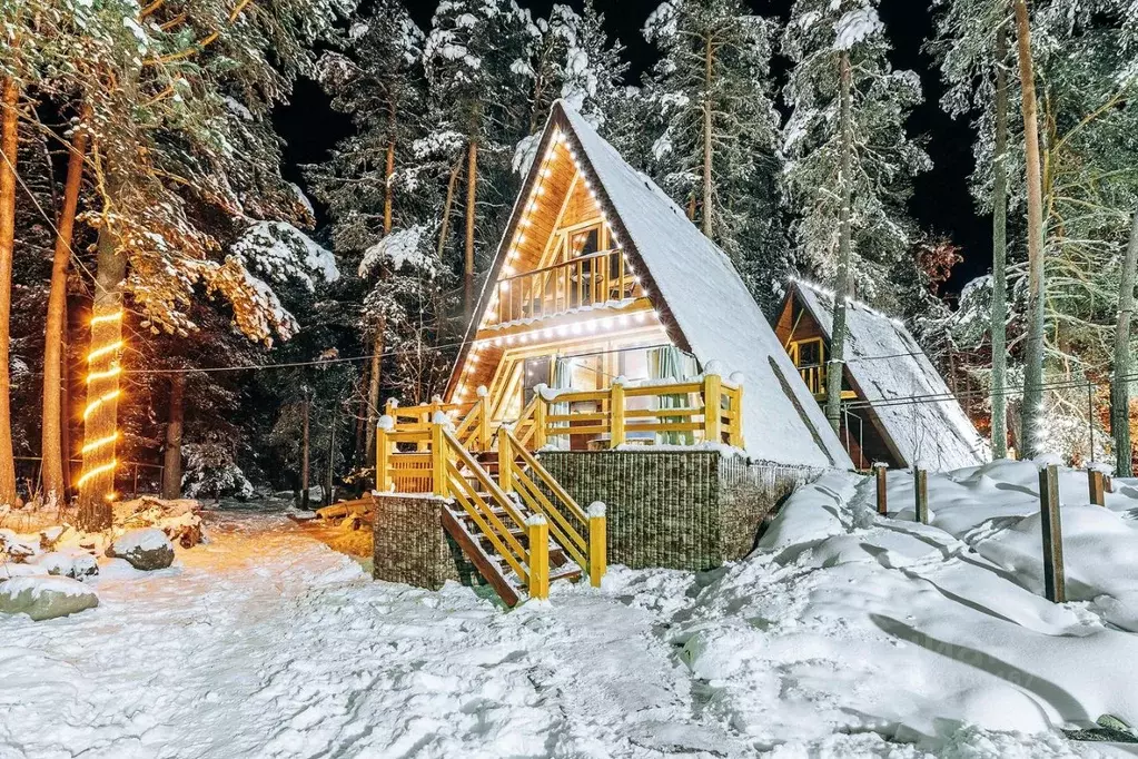 Дом в Кабардино-Балкария, Эльбрусский район, с. Терскол ул. Иткол, 9Е ... - Фото 0