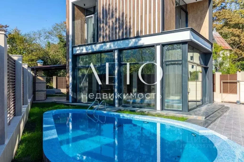 Дом в Краснодарский край, Сочи Береговая ул., 2А (297 м) - Фото 2