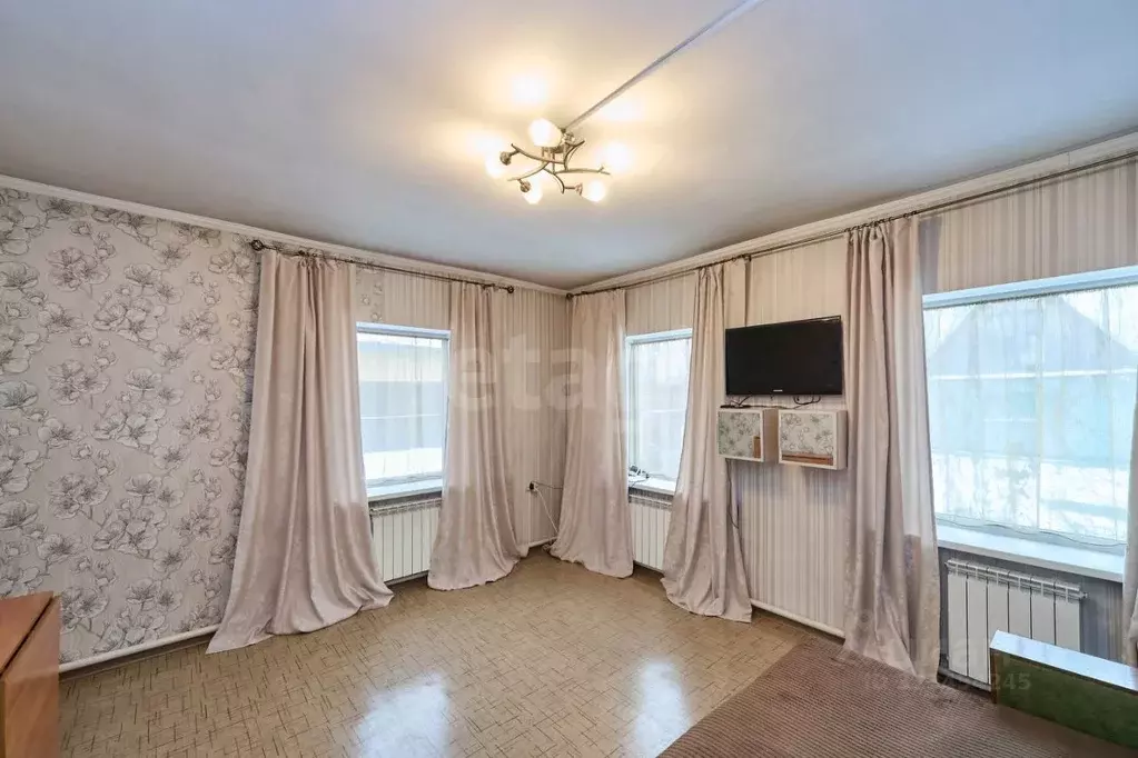 Дом в Кемеровская область, Кемерово Бачатская ул. (76 м) - Фото 1